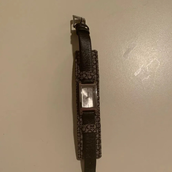 Guess watch - Picture 1 of 3